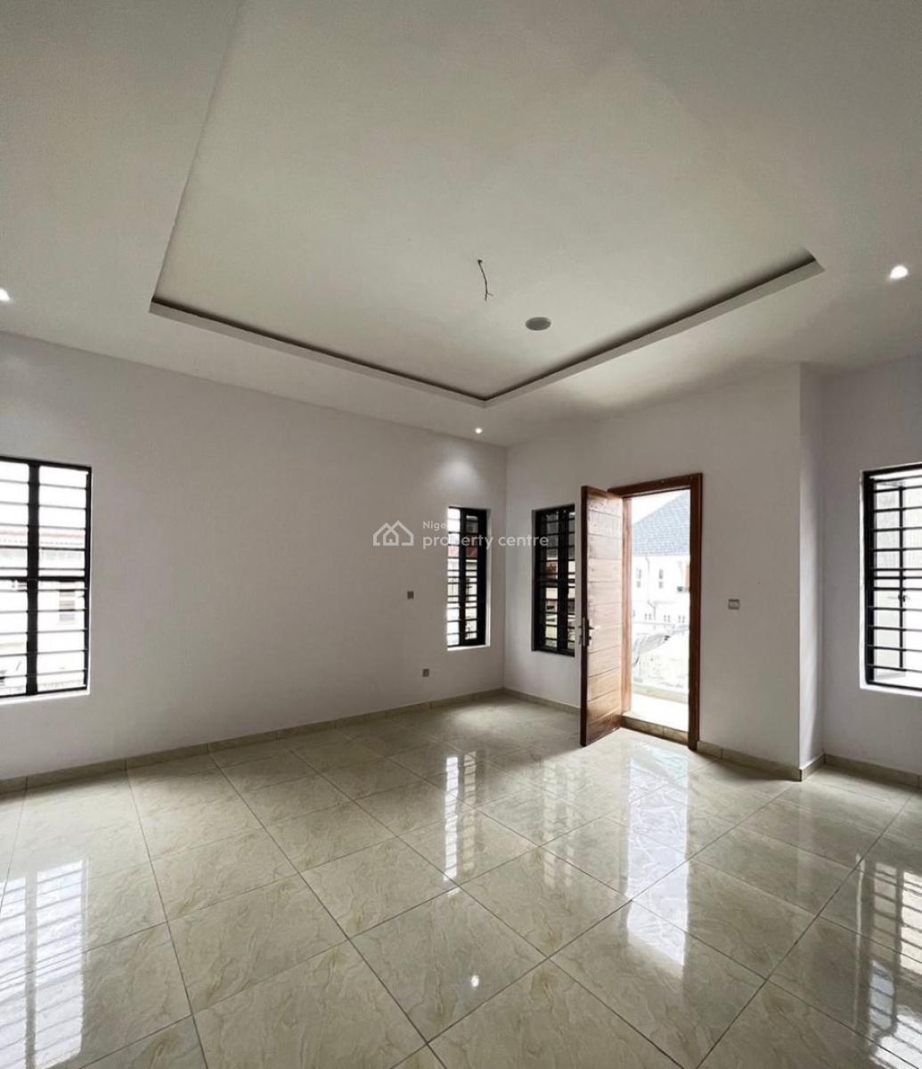 4 𝐁𝐄𝐃𝐑𝐎𝐎𝐌 𝐒𝐄𝐌𝐈 𝐃𝐄𝐓𝐀𝐂𝐇𝐄𝐃 𝐃𝐔𝐏𝐋𝐄𝐗, Orchid, Lekki, Lekki Phase 2, Lekki, Lagos, Semi-detached Duplex for Rent