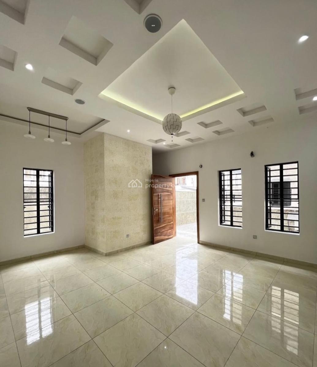 4 𝐁𝐄𝐃𝐑𝐎𝐎𝐌 𝐒𝐄𝐌𝐈 𝐃𝐄𝐓𝐀𝐂𝐇𝐄𝐃 𝐃𝐔𝐏𝐋𝐄𝐗, Orchid, Lekki, Lekki Phase 2, Lekki, Lagos, Semi-detached Duplex for Rent