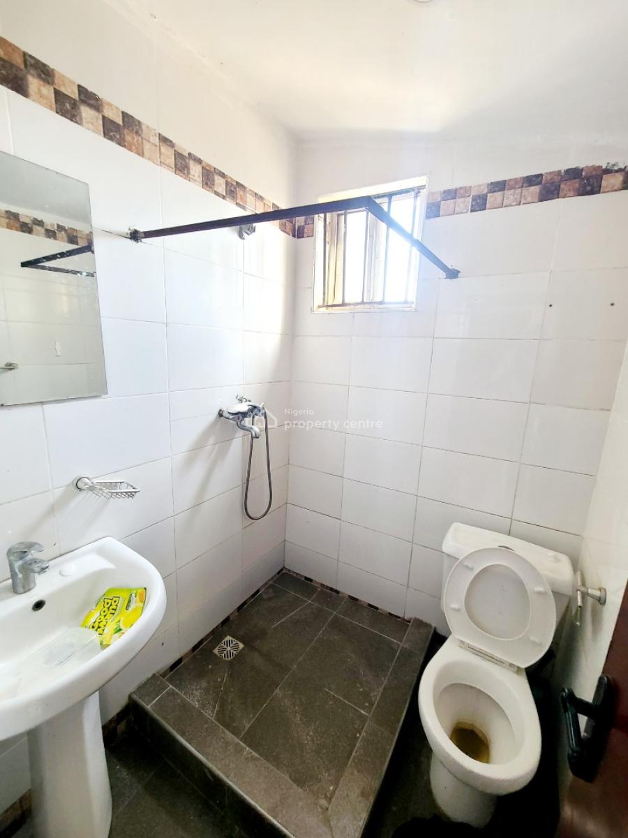 Newly Renovated 2 Bedroom Flat Upstairs, Agungi, Lekki, Lagos, Flat / Apartment for Rent