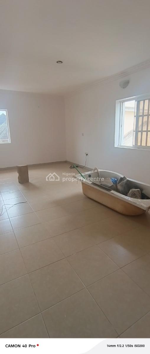 Mini Flat with Visitor Toilet, Carlton Gate Estate, Lekki, Lagos, Mini Flat (room and Parlour) for Rent