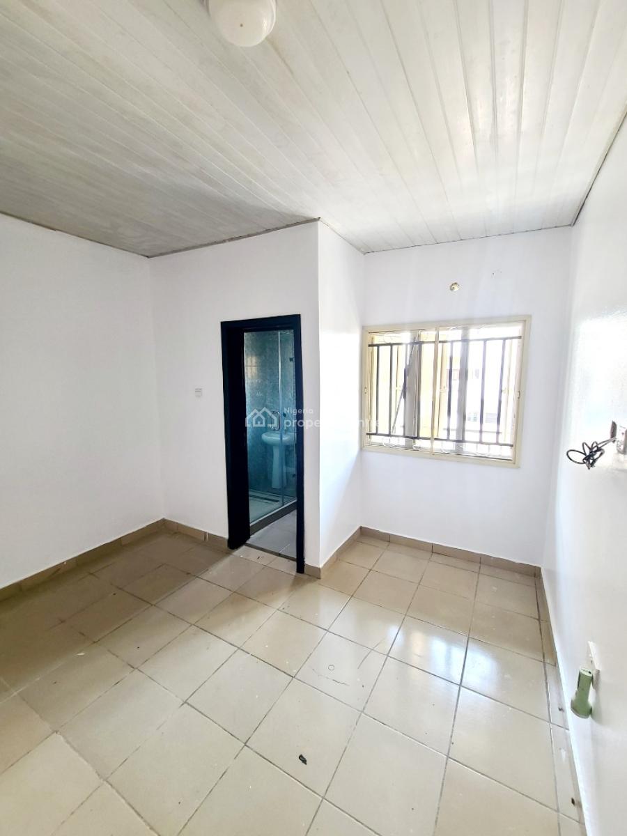 Newly Renovated 3 Bedroom Terrace Duplex, Ilasan, Lekki, Lagos, Terraced Duplex for Rent