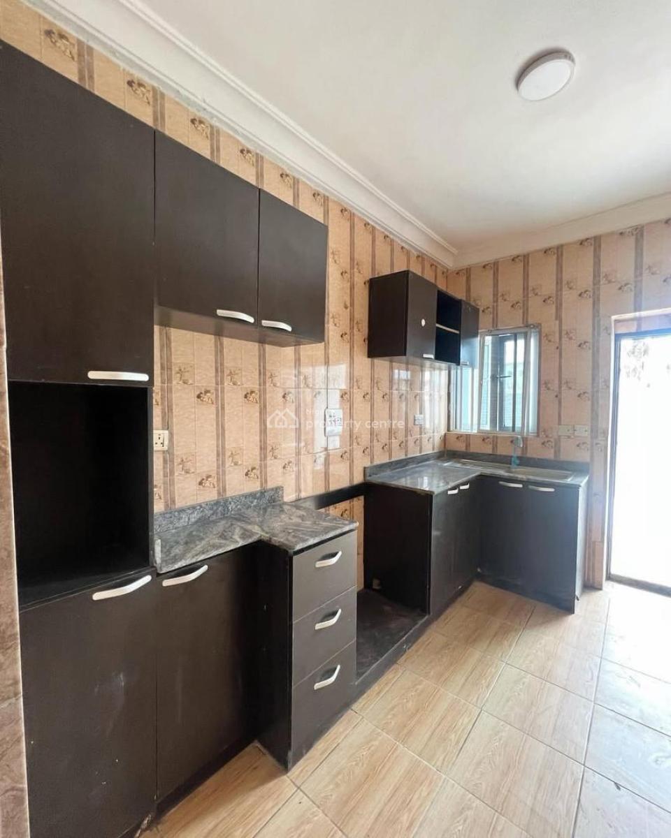 Lovely 2 Bedroom Apartment, Ajah, Ajah, Lagos, Flat / Apartment for Rent