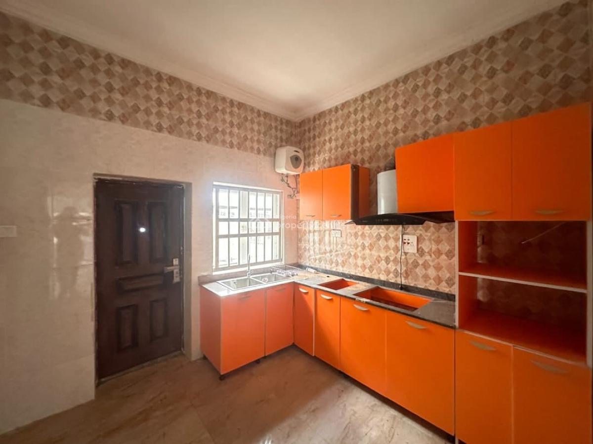 Top Luxury 2 Bedroom Apartment, Orchid Road, Lekki, Lagos, Flat / Apartment for Rent