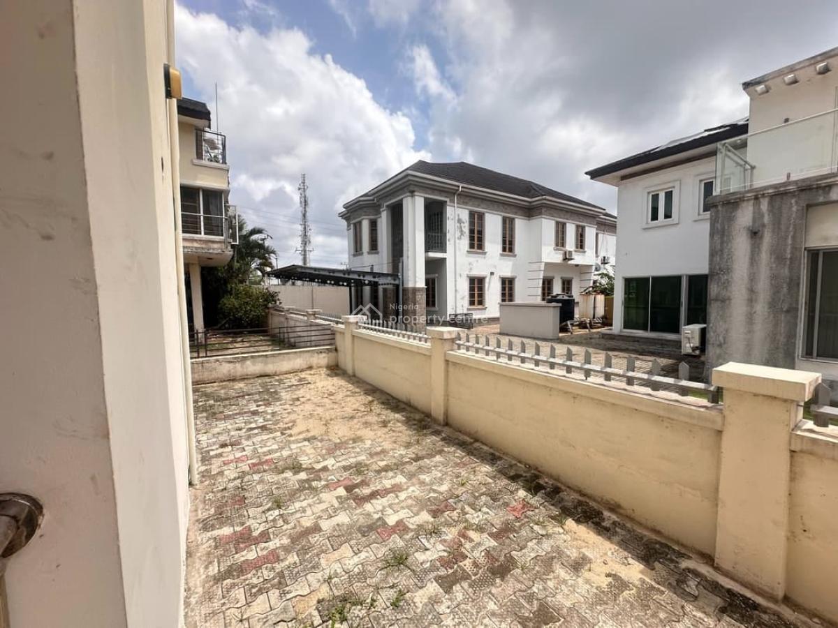 Top Luxury 2 Bedroom Apartment, Orchid Road, Lekki, Lagos, Flat / Apartment for Rent