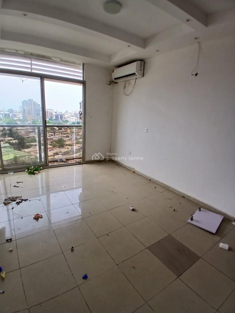 Serviced with 24/7 Power Supply 3 Bedroom Maisonette Apartment with an, Victoria Island (vi), Lagos, Flat / Apartment for Rent