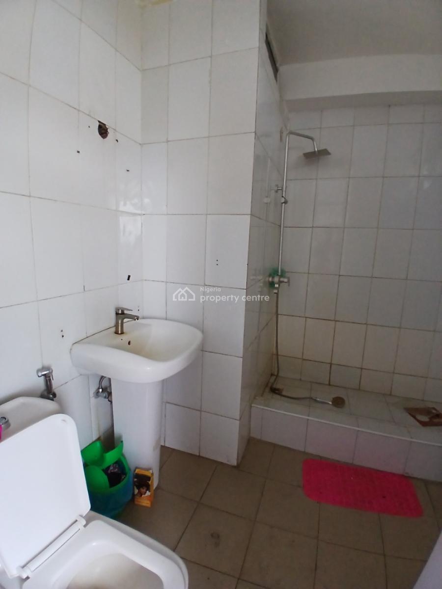 Serviced with 24/7 Power Supply 3 Bedroom Maisonette Apartment with an, Victoria Island (vi), Lagos, Flat / Apartment for Rent