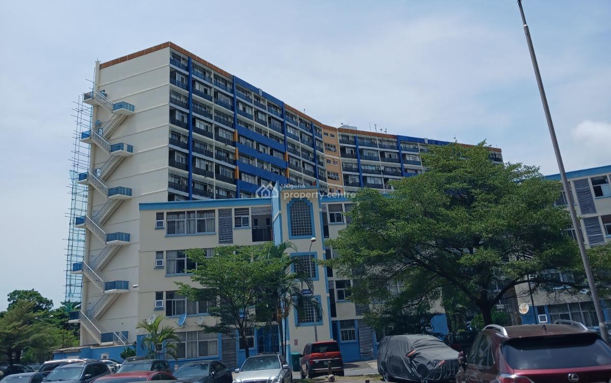 Serviced with 24/7 Power Supply 3 Bedroom Maisonette Apartment with an, Victoria Island (vi), Lagos, Flat / Apartment for Rent