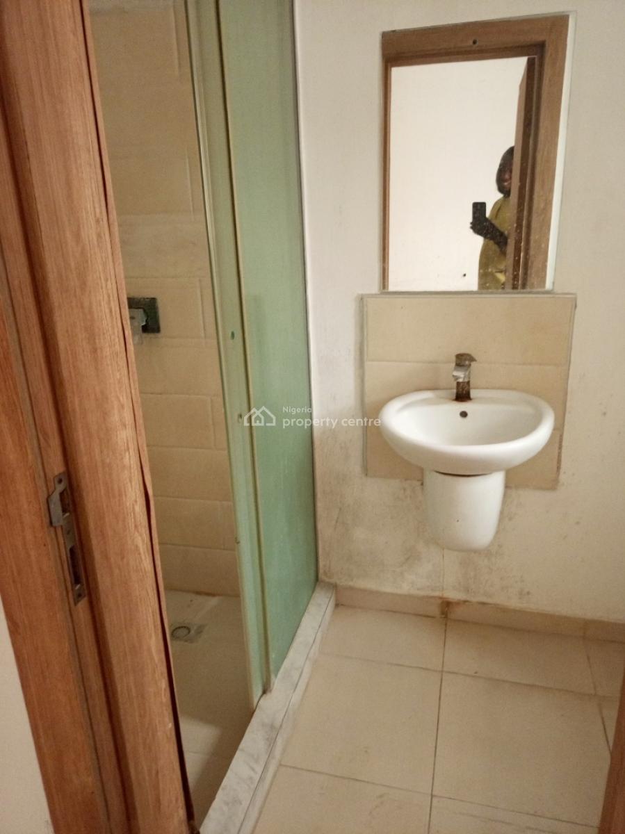 Serviced 2bedroom Secured Estate, Agungi, Lekki, Lagos, Flat / Apartment for Rent