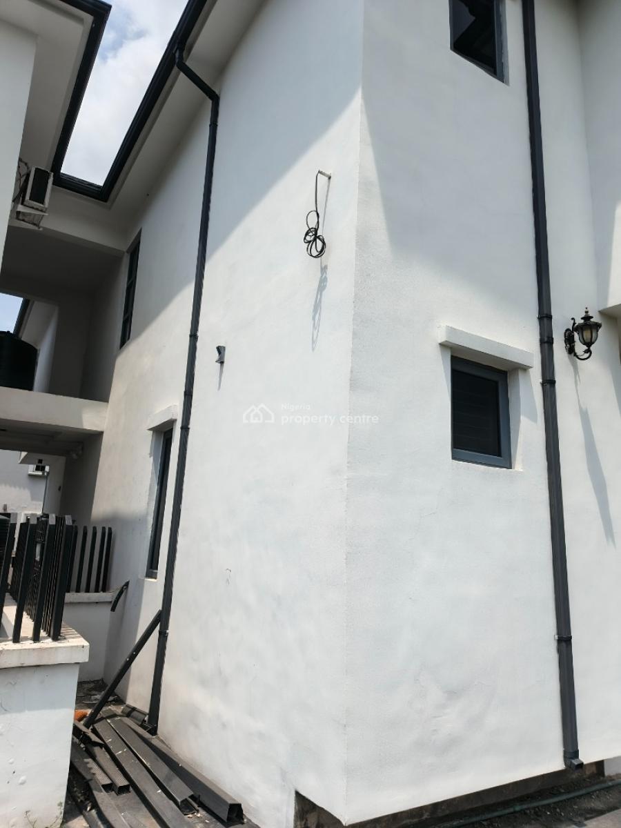 4 Bedroom Semi-detached Luxury Duplex, Royal Garden Estate. Ajah, Ajiwe, Ajah, Lagos, Semi-detached Duplex for Sale