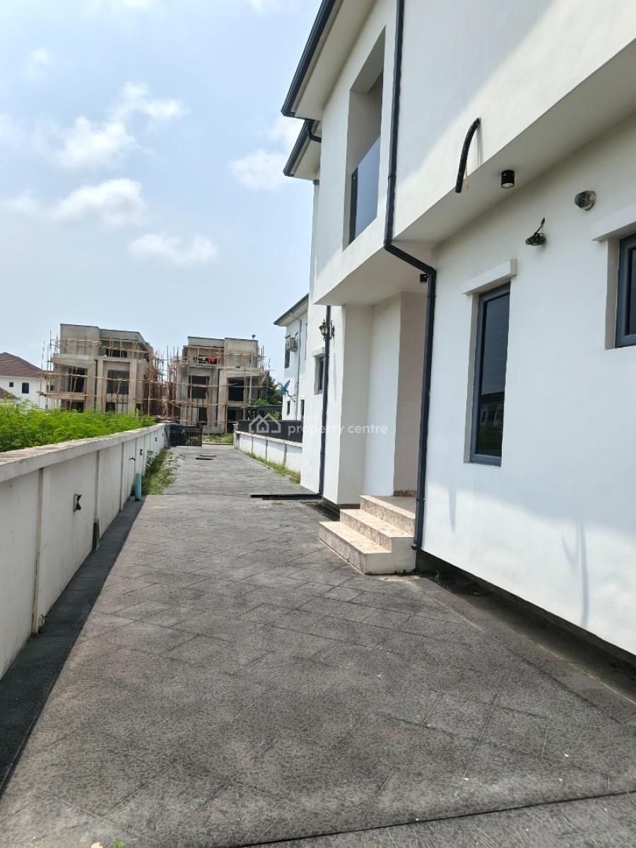 4 Bedroom Semi-detached Luxury Duplex, Royal Garden Estate. Ajah, Ajiwe, Ajah, Lagos, Semi-detached Duplex for Sale