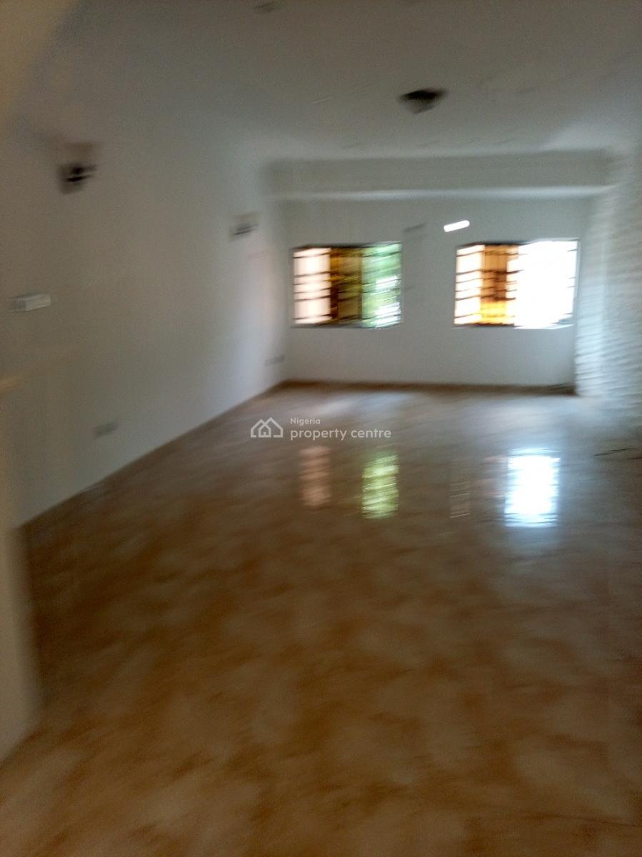 Spacious Pay N Move in 3bedroom with Bq Easy Access, Lekki Phase 1, Lekki, Lagos, Flat / Apartment for Rent