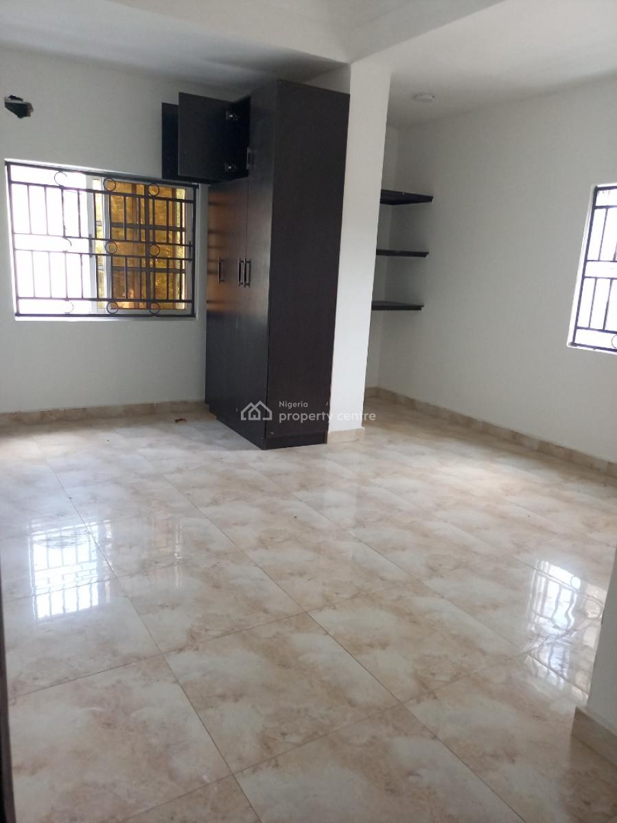 Spacious Pay N Move in 3bedroom with Bq Easy Access, Lekki Phase 1, Lekki, Lagos, Flat / Apartment for Rent