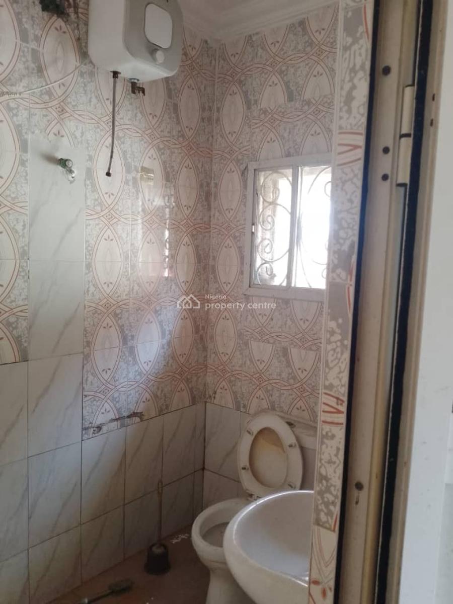 Room Self, Around, Vgc, Lekki, Lagos, Self Contain (single Rooms) for Rent