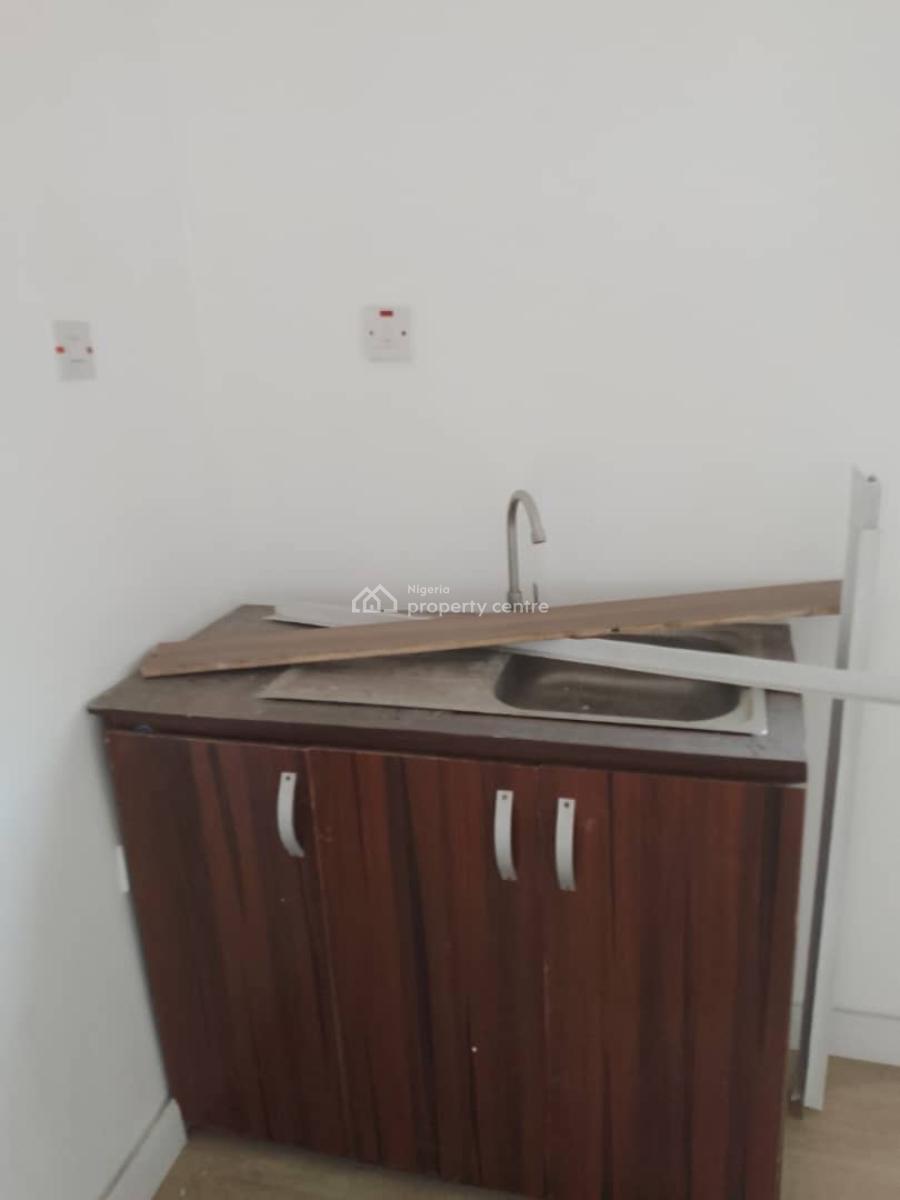 Room Self, Around, Vgc, Lekki, Lagos, Self Contain (single Rooms) for Rent