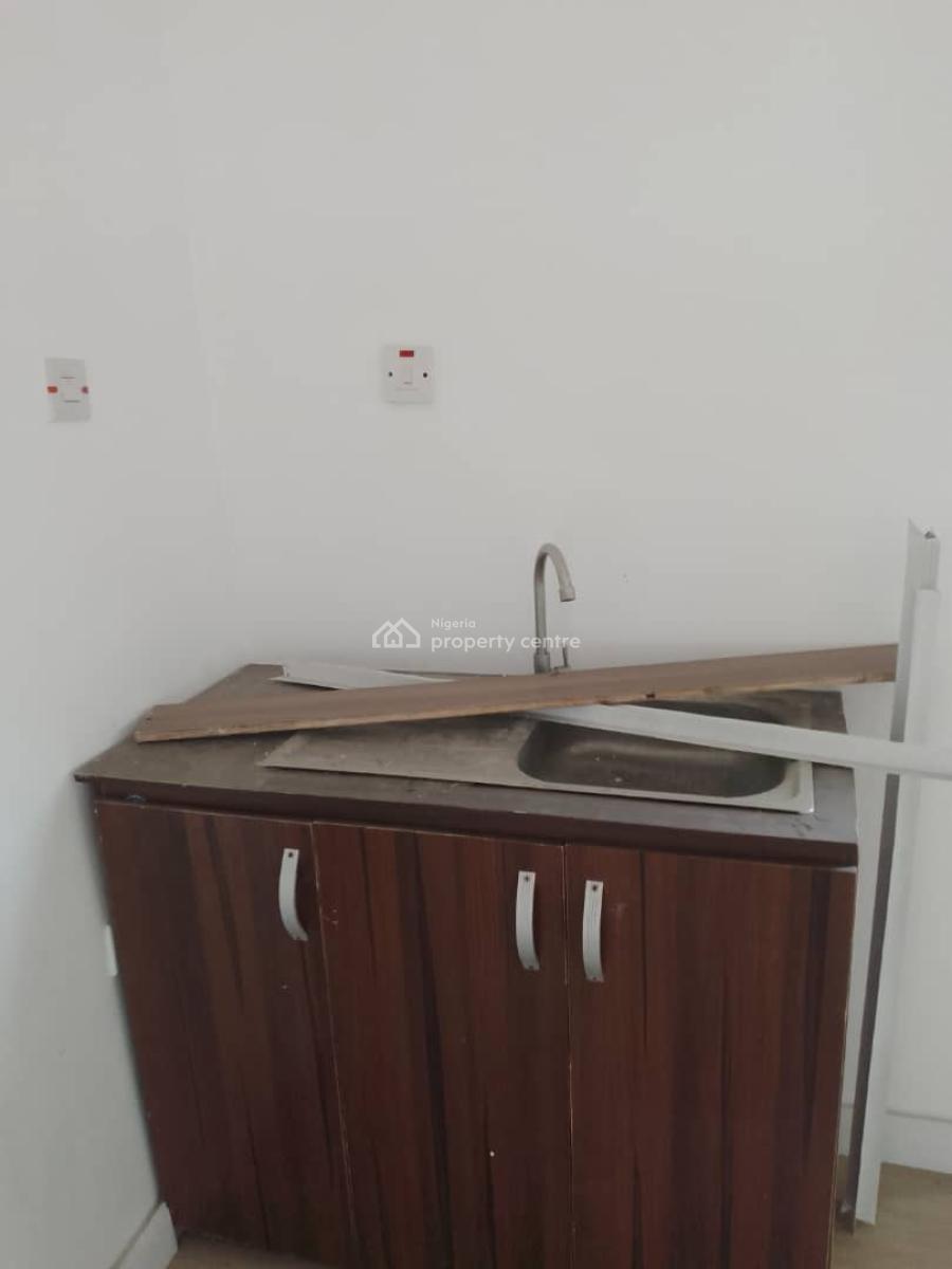 Room Self, Around, Vgc, Lekki, Lagos, Self Contain (single Rooms) for Rent
