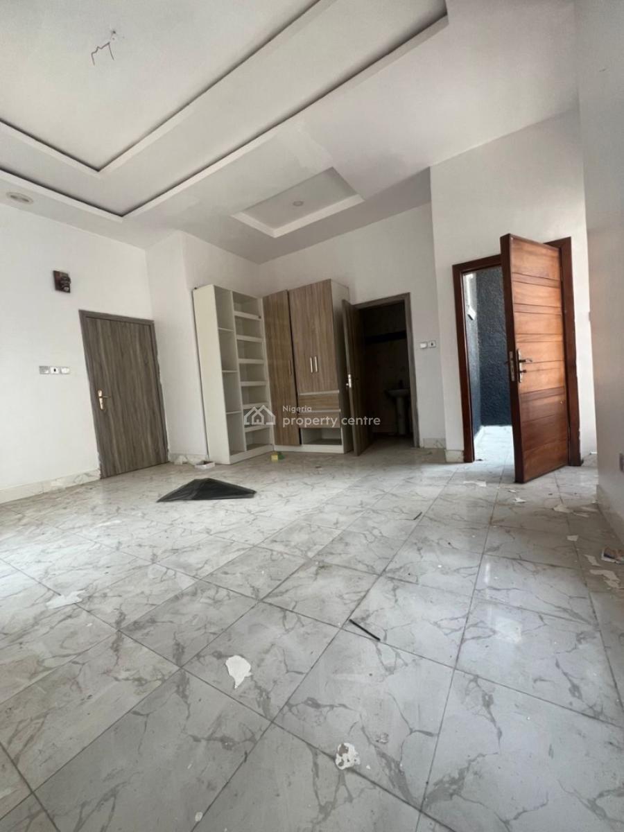 Spacious Master Bedroom Apartment, Ikota Gra, Ikota, Lekki, Lagos, Flat / Apartment for Rent
