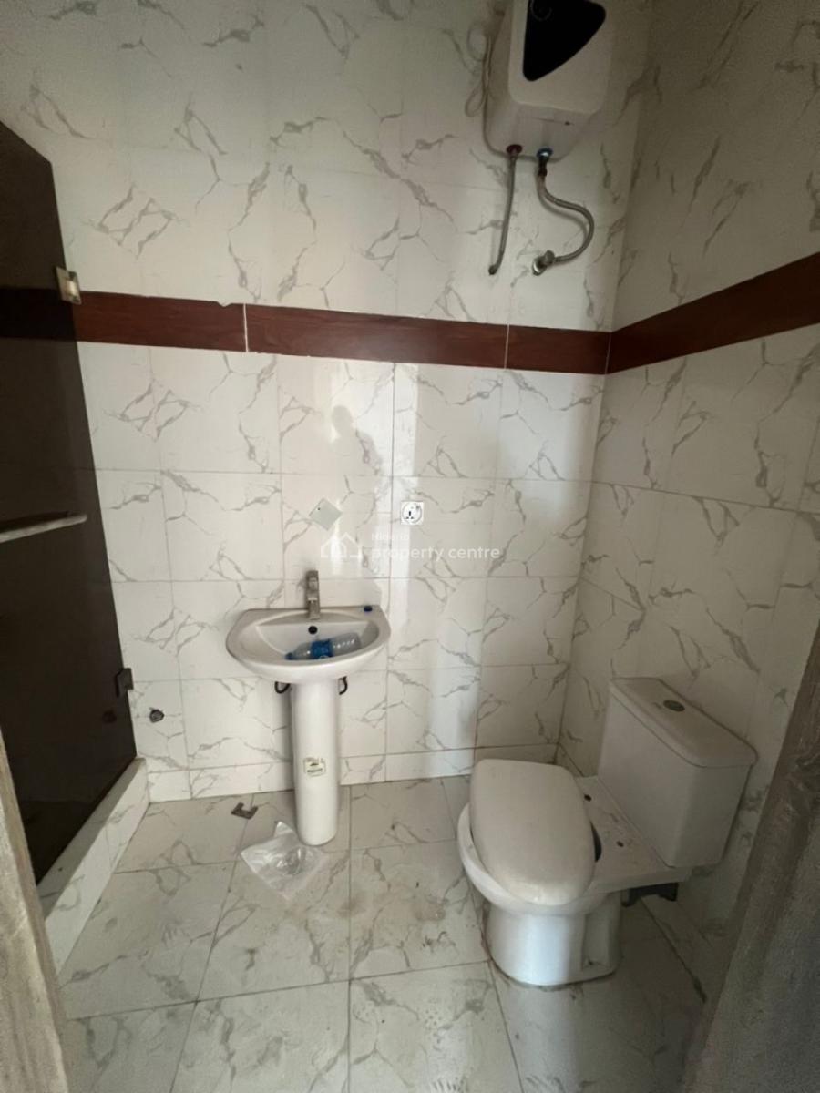 Spacious Master Bedroom Apartment, Ikota Gra, Ikota, Lekki, Lagos, Flat / Apartment for Rent