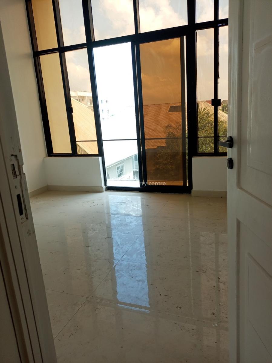 Masters Designed 3bedroom with Pool Gym Elevator 24/7 Light, Lekki Phase 1, Lekki, Lagos, Flat / Apartment for Sale