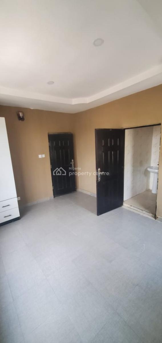 Spacious 1-bedroom Miniflat (upstairs) -- Admiralty Way, Lekki Phase 1, Admiralty Way Lekki Lagos Nigeria, Lekki Phase 1, Lekki, Lagos, Mini Flat (room and Parlour) for Rent