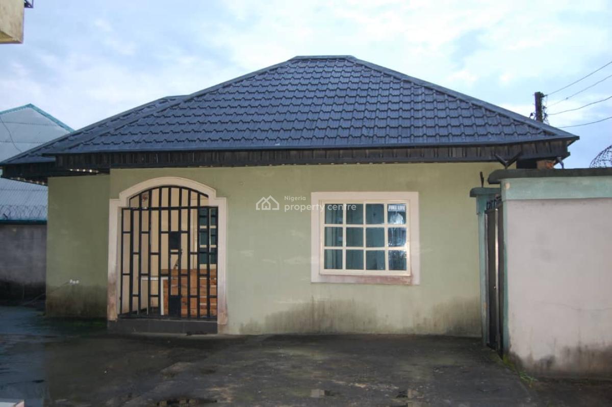 a Block of Flats, Mbiaboong By Oron Road, Uyo, Akwa Ibom, Block of Flats for Sale