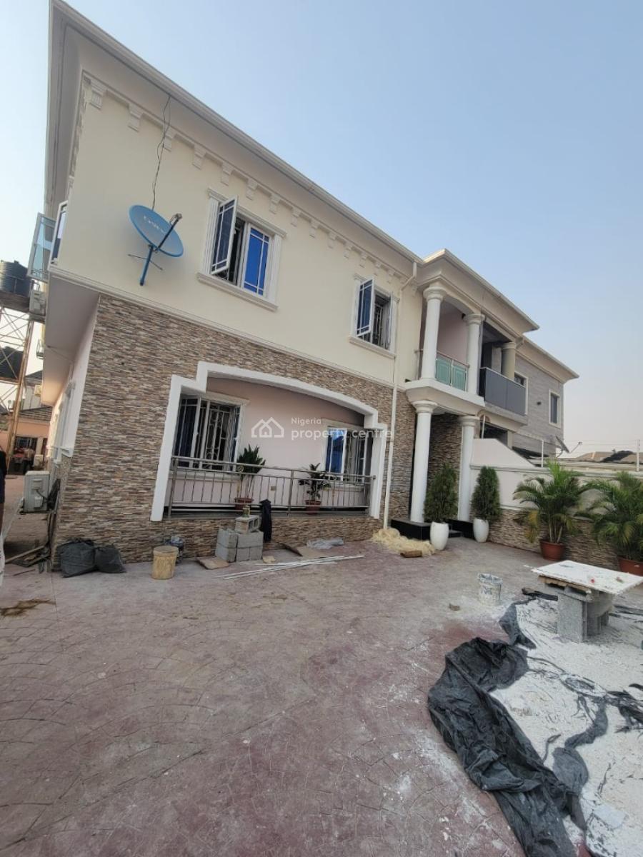 4-bedroom Semi-detached Duplex with 1 Bedroom Bq in Galadimawa, Galadimawa, Abuja, Semi-detached Duplex for Sale