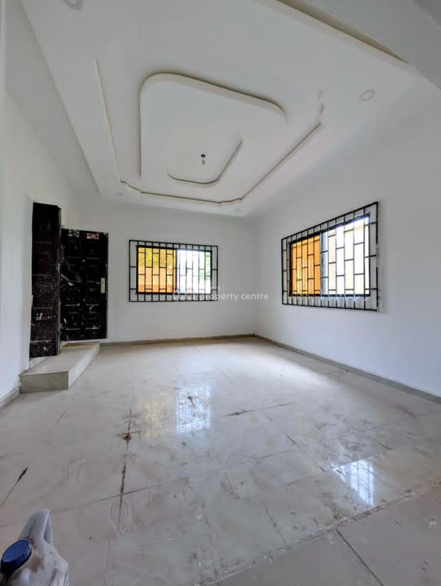 a Three (3) Bedroom Semi Detached Bungalow, Ekpri Nsukara, Uyo, Akwa Ibom, Semi-detached Bungalow for Rent