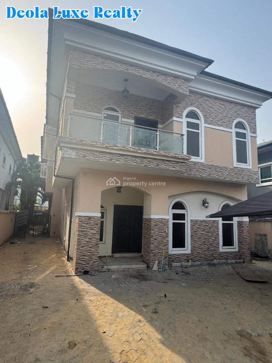 a Very Spacious 5 Bedrooms Fully Detached House with 2 Rooms Bq, Lekki Phase 1, Lekki, Lagos, Detached Duplex for Rent