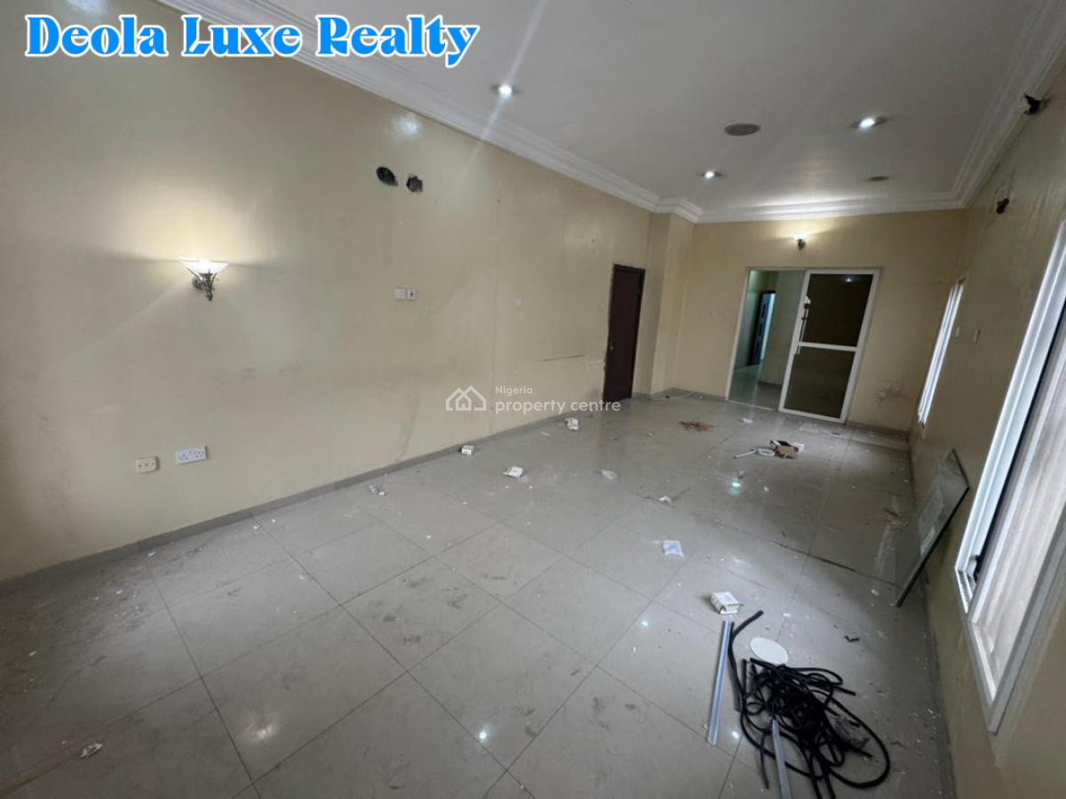 a Very Spacious 5 Bedrooms Fully Detached House with 2 Rooms Bq, Lekki Phase 1, Lekki, Lagos, Detached Duplex for Rent