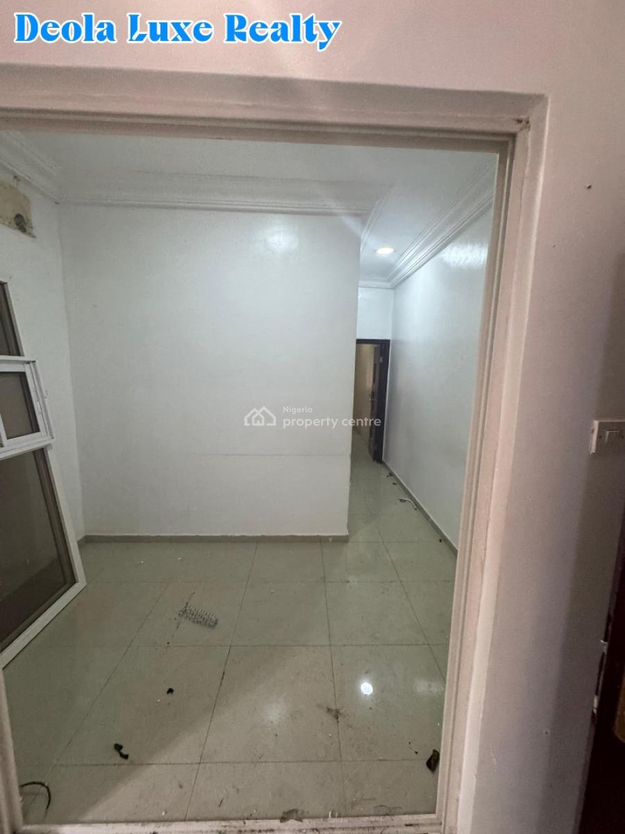 a Very Spacious 5 Bedrooms Fully Detached House with 2 Rooms Bq, Lekki Phase 1, Lekki, Lagos, Detached Duplex for Rent