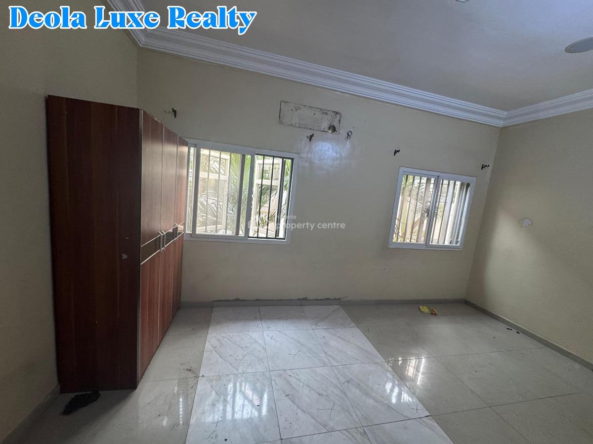 a Very Spacious 5 Bedrooms Fully Detached House with 2 Rooms Bq, Lekki Phase 1, Lekki, Lagos, Detached Duplex for Rent