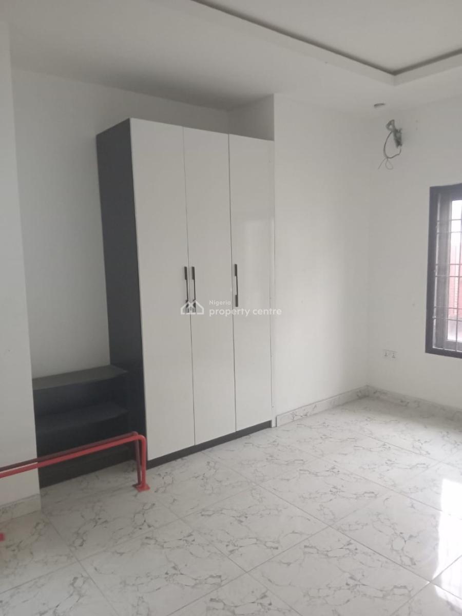 Semi Master Room, Oral Estate, Lekki Phase 2, Lekki, Lagos, Flat / Apartment for Rent