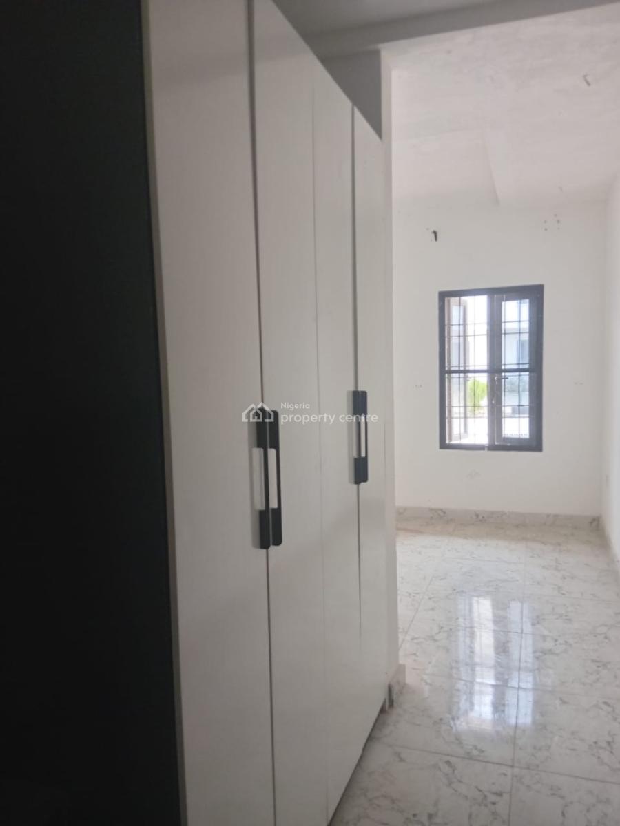 Semi Master Room, Oral Estate, Lekki Phase 2, Lekki, Lagos, Flat / Apartment for Rent