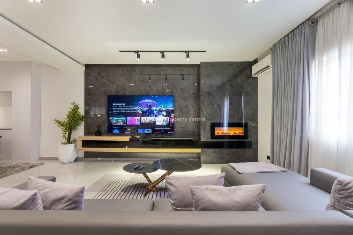 -a Brand New Luxury 3bedroom with Gym, Balconies, Bathrobes, Washing M, Lekki Phase 1, Lekki, Lagos, Flat / Apartment Short Let