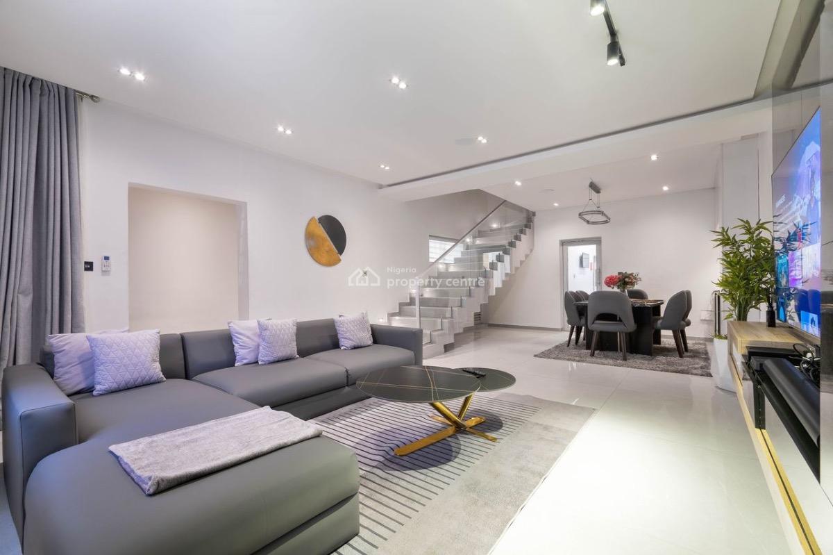 -a Brand New Luxury 3bedroom with Gym, Balconies, Bathrobes, Washing M, Lekki Phase 1, Lekki, Lagos, Flat / Apartment Short Let