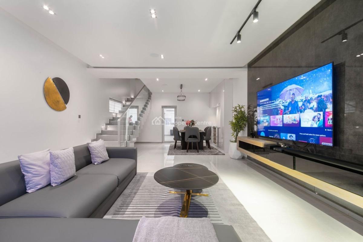 -a Brand New Luxury 3bedroom with Gym, Balconies, Bathrobes, Washing M, Lekki Phase 1, Lekki, Lagos, Flat / Apartment Short Let