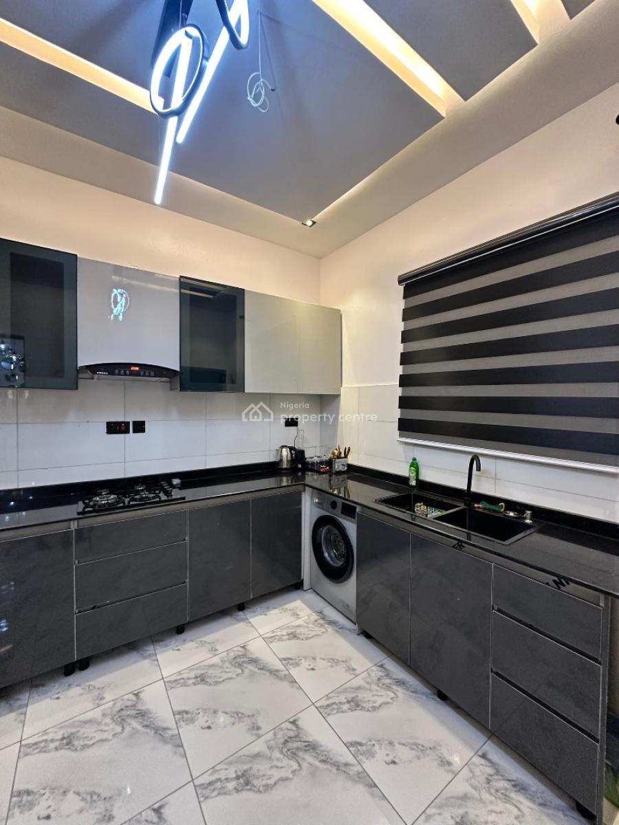 -a Brand New Luxury 1bedroom with Gym, Balconies, Bathrobes, Washing M, Lekki Phase 1, Lekki, Lagos, Flat / Apartment Short Let