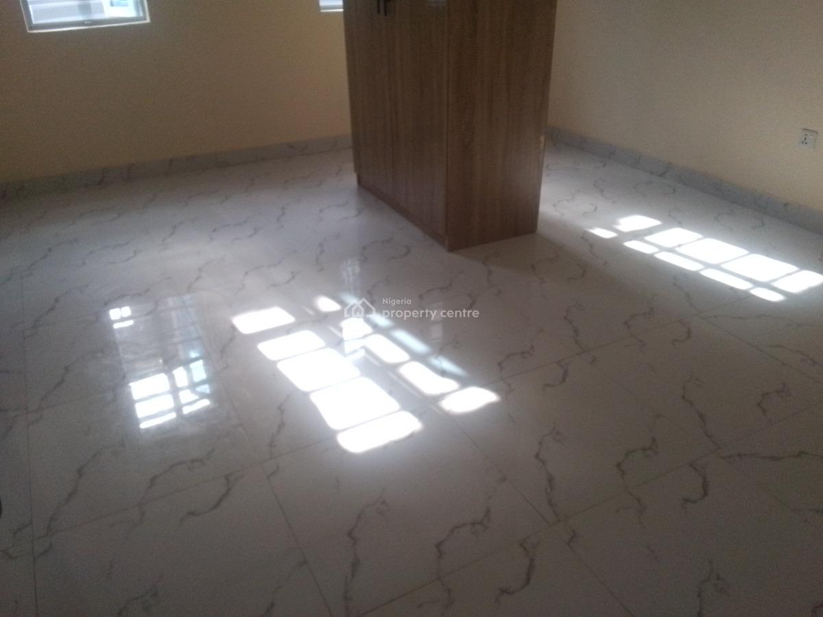 Newly Buildt Spacious Luxury 2 Bedroom Flat with Excellent Features, Agunbiade Junction, Ogombo, Ajah, Lagos, Flat / Apartment for Rent