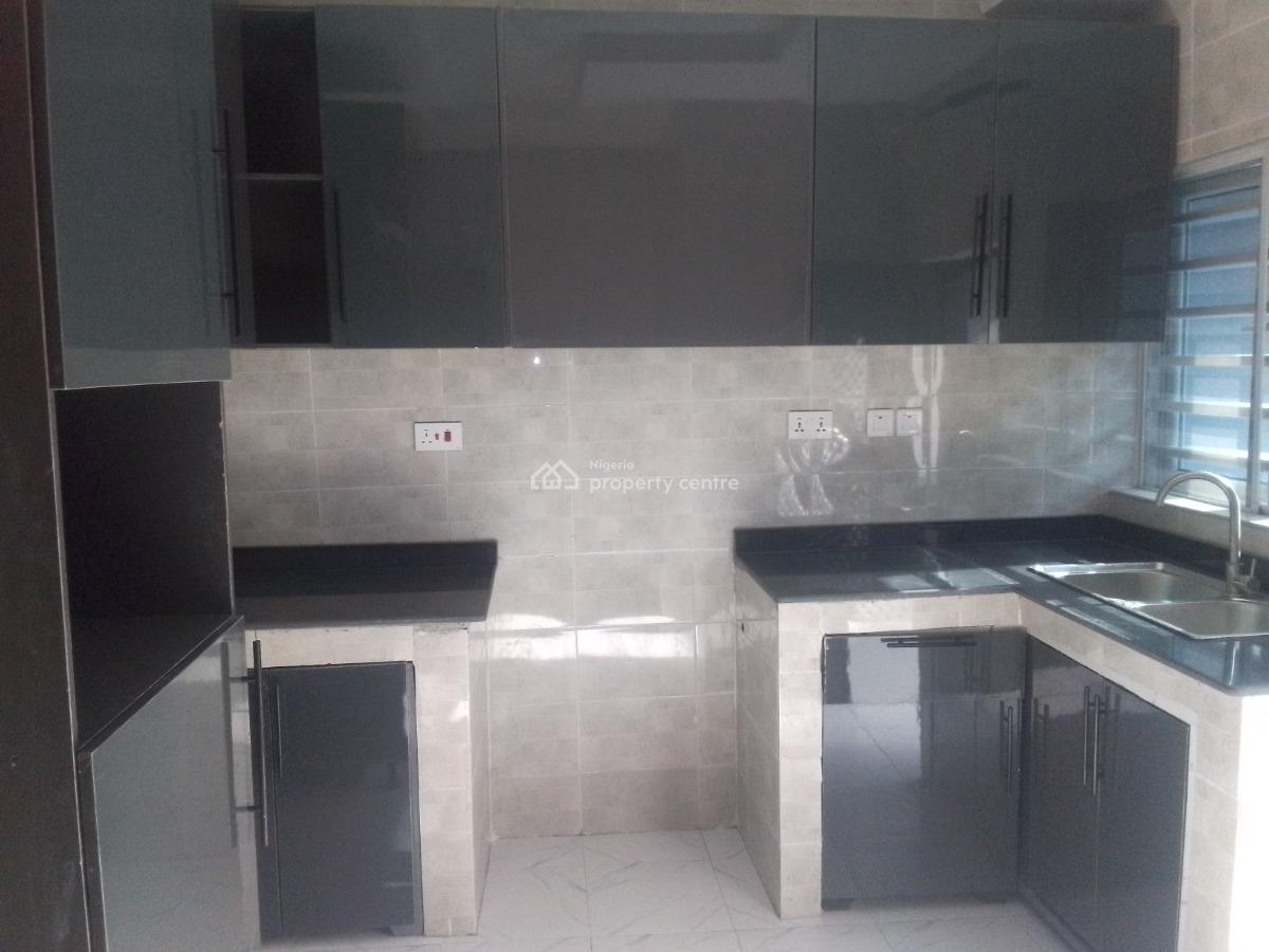 Newly Buildt Spacious Luxury 2 Bedroom Flat with Excellent Features, Agunbiade Junction, Ogombo, Ajah, Lagos, Flat / Apartment for Rent