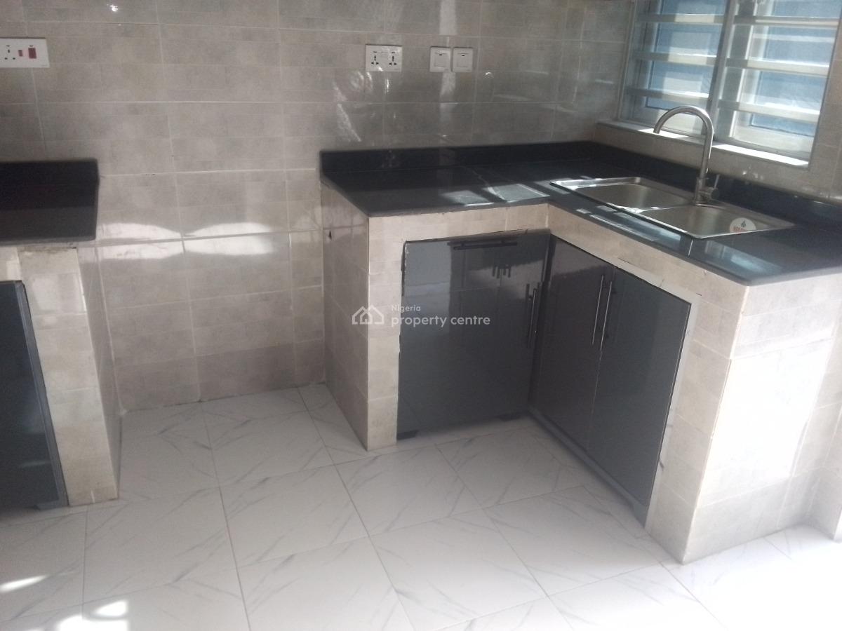 Newly Buildt Spacious Luxury 2 Bedroom Flat with Excellent Features, Agunbiade Junction, Ogombo, Ajah, Lagos, Flat / Apartment for Rent