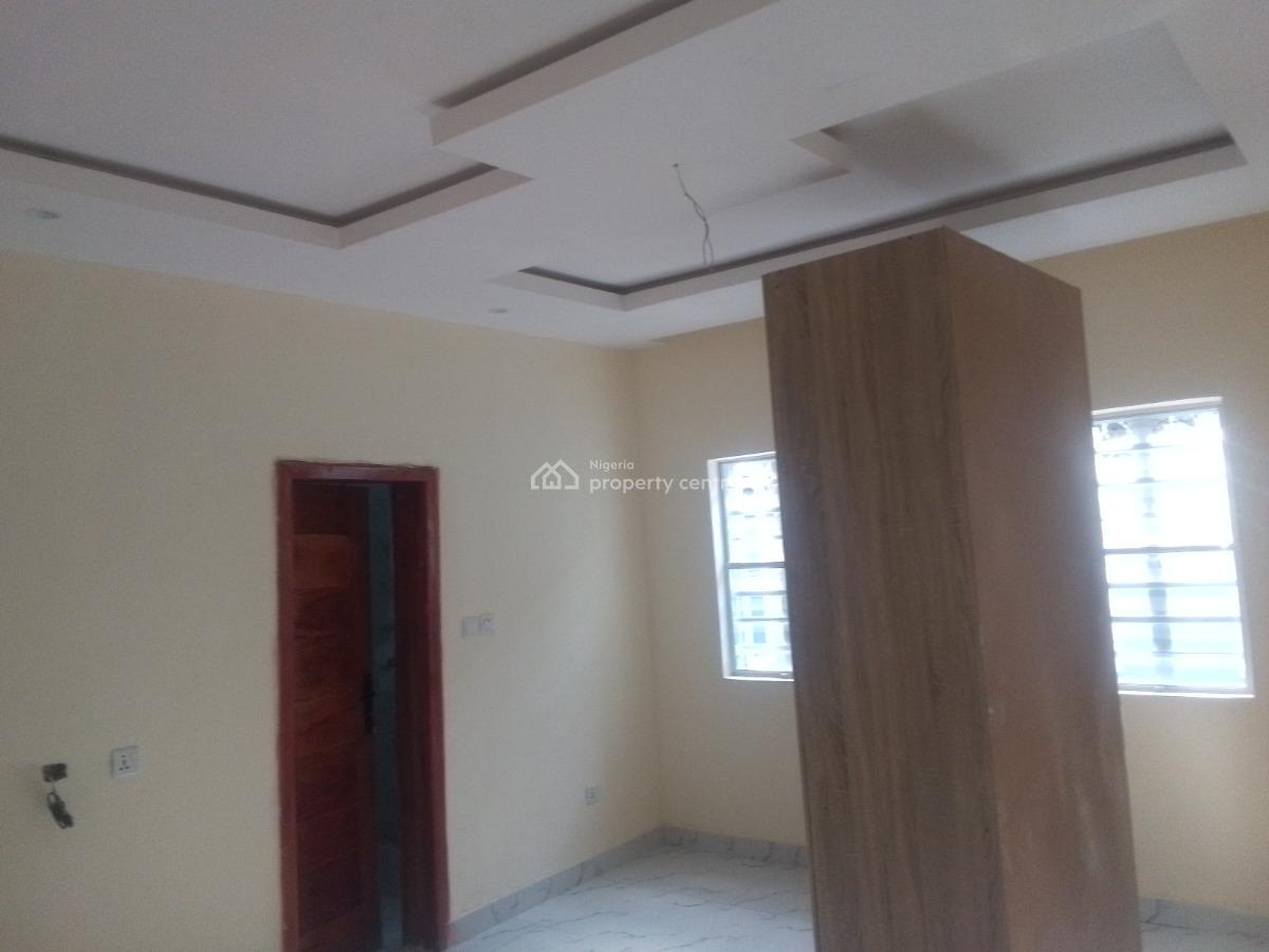 Newly Buildt Spacious Luxury 2 Bedroom Flat with Excellent Features, Agunbiade Junction, Ogombo, Ajah, Lagos, Flat / Apartment for Rent