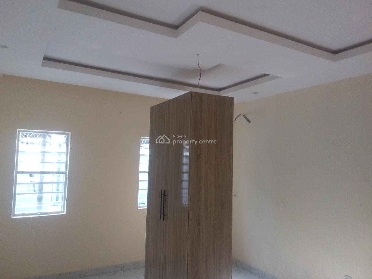 Newly Buildt Spacious Luxury 2 Bedroom Flat with Excellent Features, Agunbiade Junction, Ogombo, Ajah, Lagos, Flat / Apartment for Rent