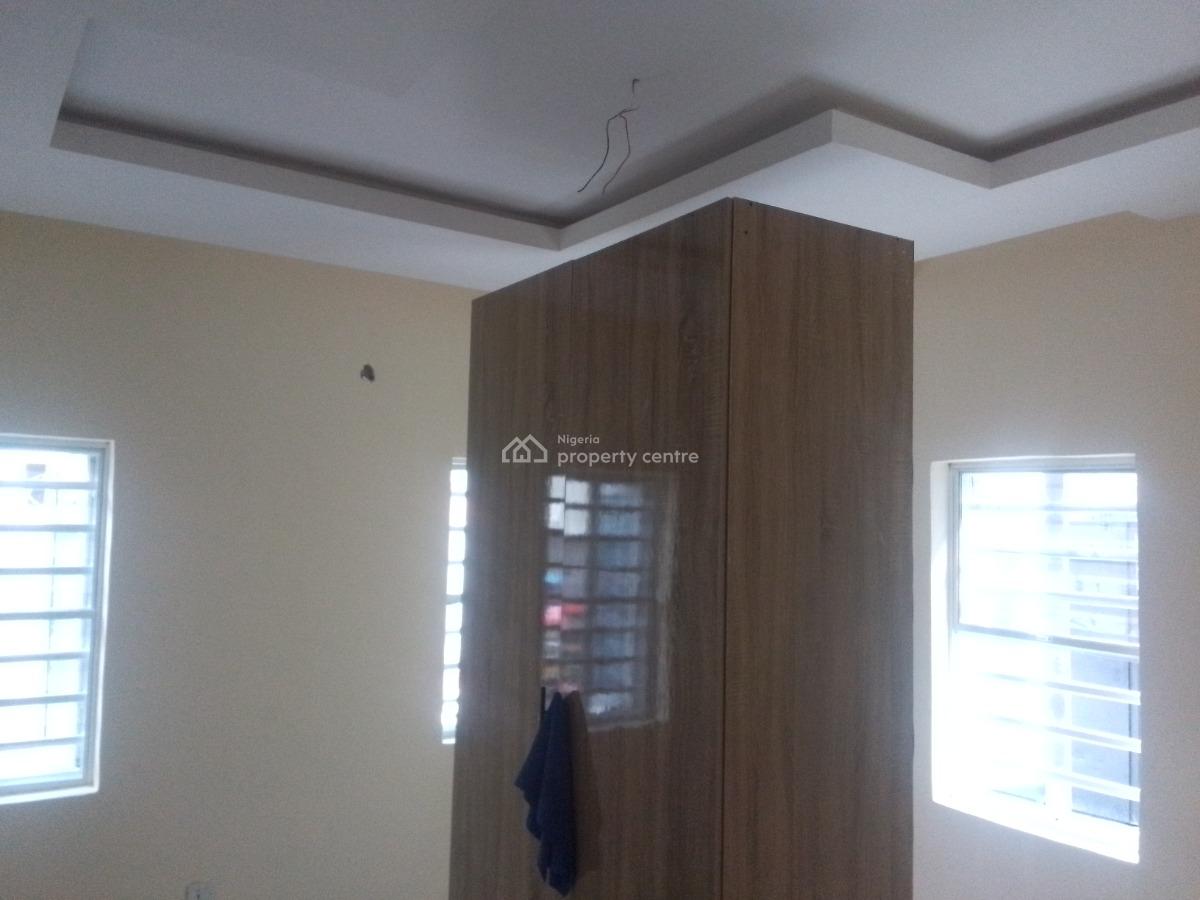 Newly Buildt Spacious Luxury 2 Bedroom Flat with Excellent Features, Agunbiade Junction, Ogombo, Ajah, Lagos, Flat / Apartment for Rent