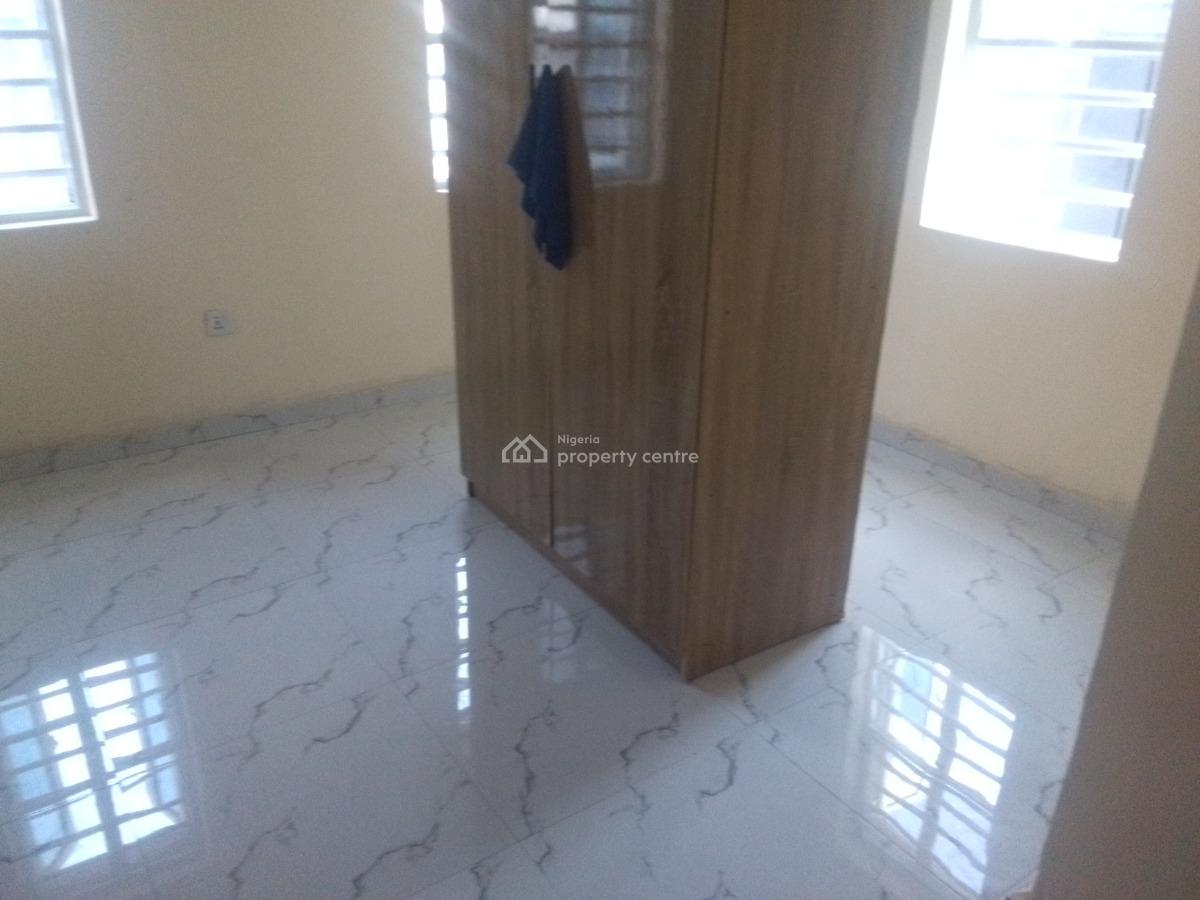 Newly Buildt Spacious Luxury 2 Bedroom Flat with Excellent Features, Agunbiade Junction, Ogombo, Ajah, Lagos, Flat / Apartment for Rent