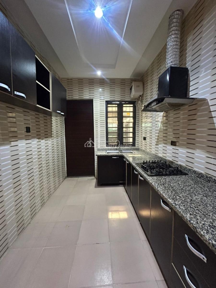 3 Bedroom Apartment, Ologolo, Lekki, Lagos, Flat / Apartment for Rent