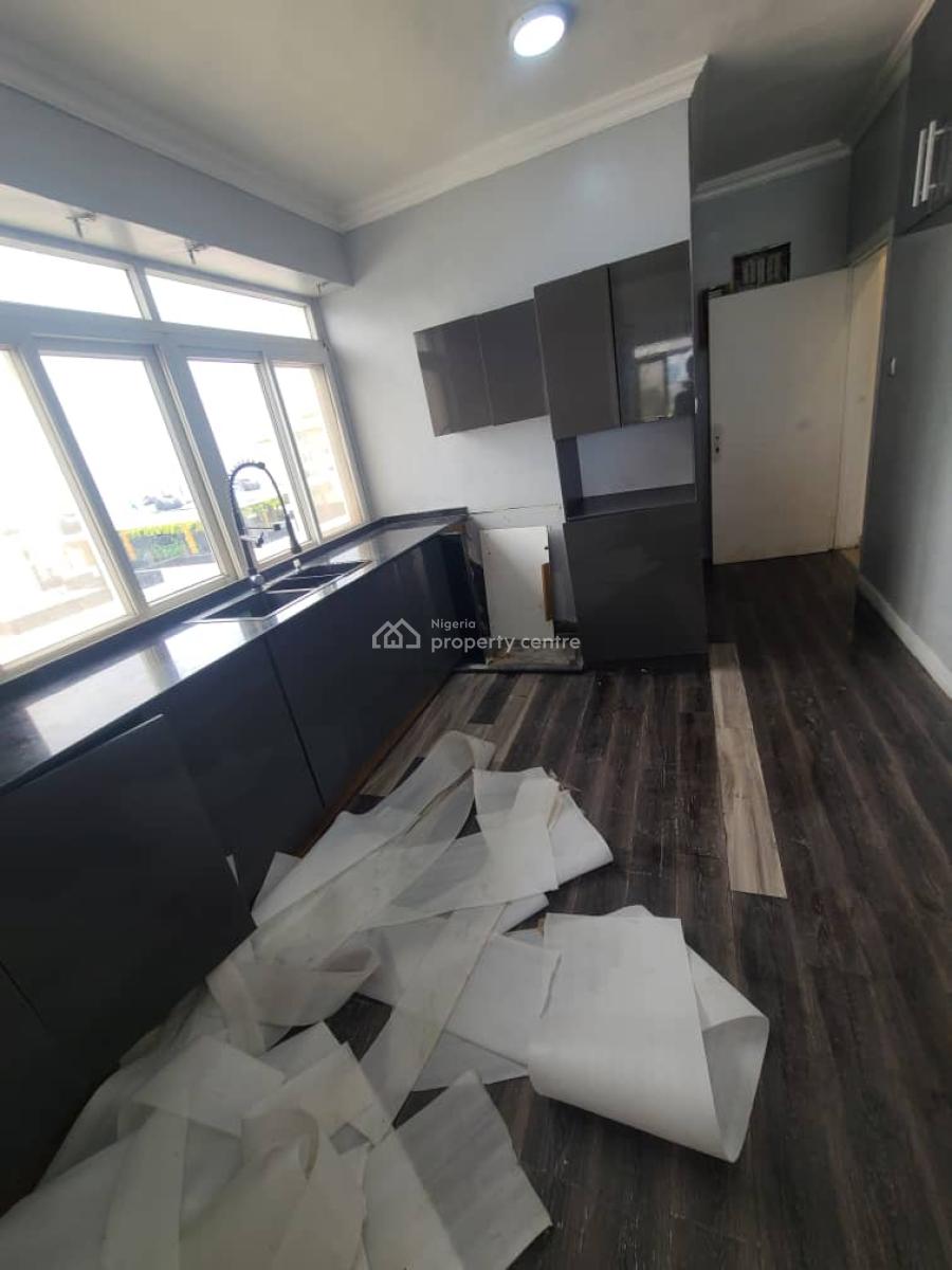 Luxury 3 Bedroom Apartment with Excellent Facility, Lekki Phase 1, Lekki, Lagos, Flat / Apartment for Rent