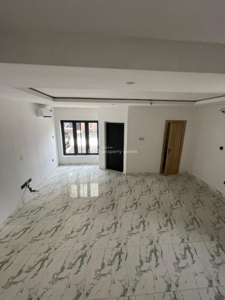 24/7 Power Supply 2 Bedroom En-suite Terraced Duplex with an Open Fitt, Lekki Phase 1, Lekki, Lagos, Terraced Duplex for Rent