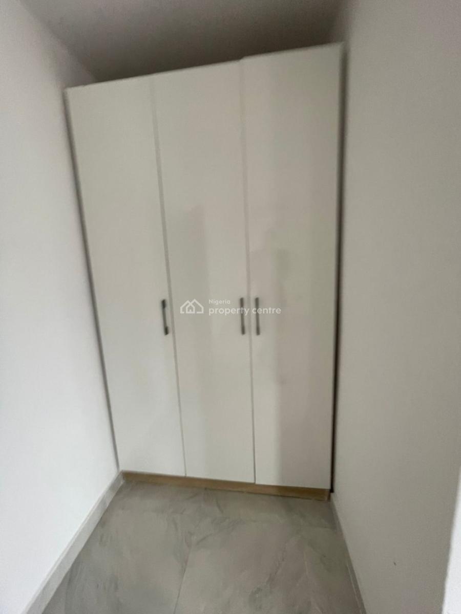 24/7 Power Supply 2 Bedroom En-suite Terraced Duplex with an Open Fitt, Lekki Phase 1, Lekki, Lagos, Terraced Duplex for Rent