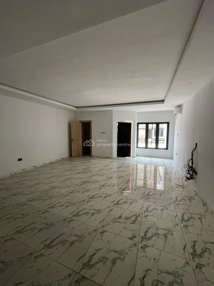 24/7 Power Supply 4 Bedroom En-suite Townhouse with an Enclosed Fitted, Lekki Phase 1, Lekki, Lagos, Terraced Duplex for Rent