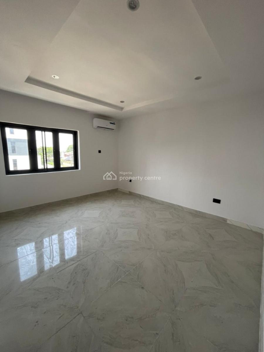 24/7 Power Supply 4 Bedroom En-suite Townhouse with an Enclosed Fitted, Lekki Phase 1, Lekki, Lagos, Terraced Duplex for Rent