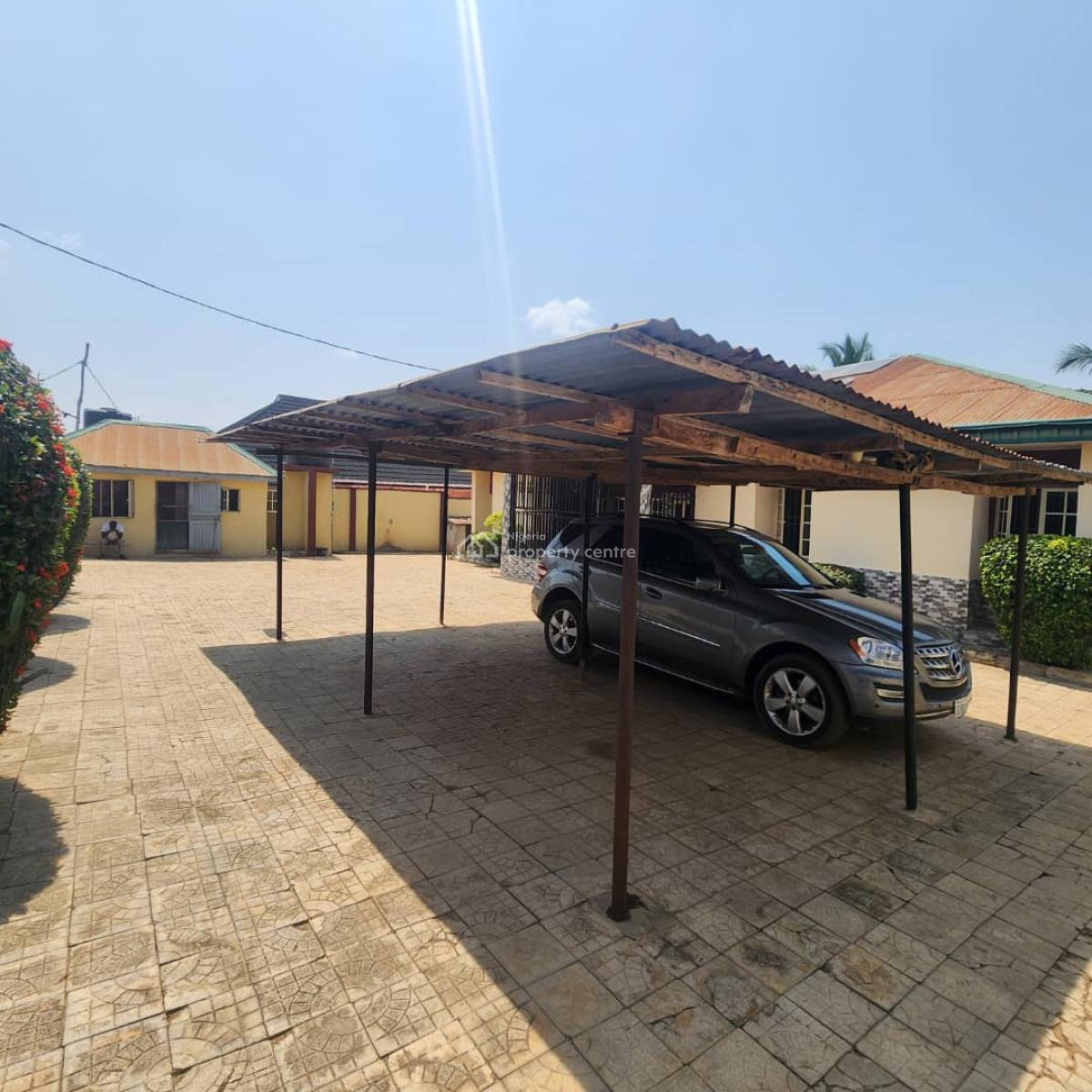 3 Bedroom Bungalow, Opposite Kuola Police Station, Off Akala Express Road., Ibadan, Oyo, Detached Bungalow for Sale